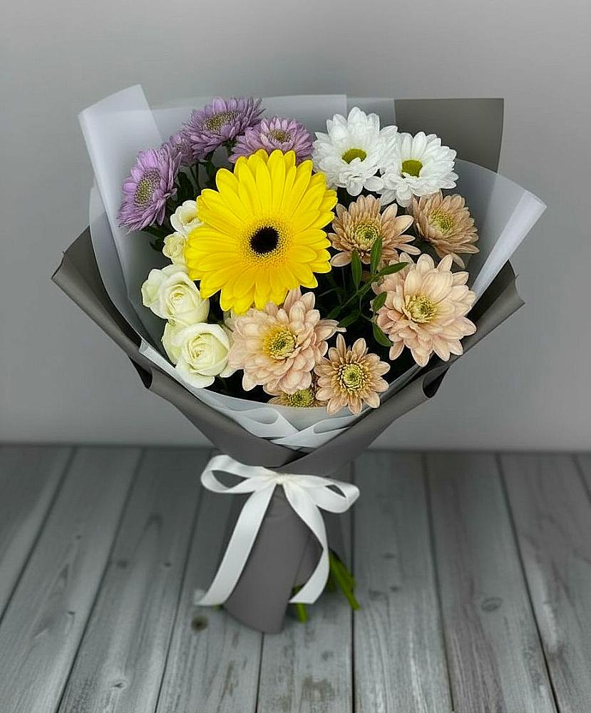Букет цветов из: Розы, Герберы и Хризантемы в Заводоуковске