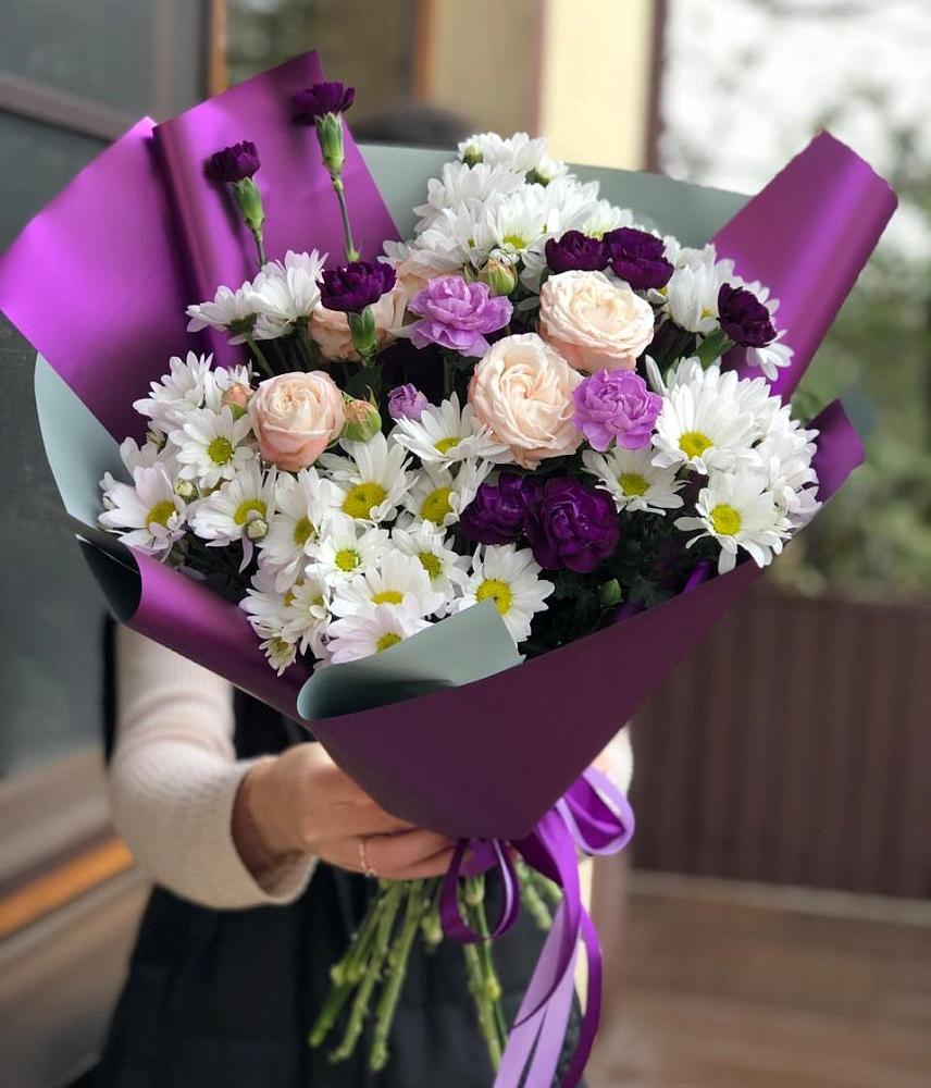 Букет цветов из: Хризантемы, Гвоздики и Розы в Заводоуковске