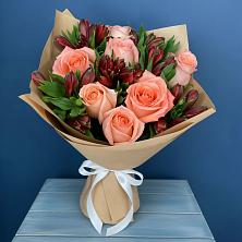Букет цветов из:  Розы и Альстромерии в Заводоуковске