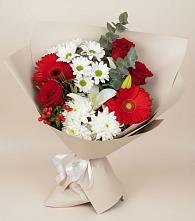 Букет цветов из:  Розы, Хризантемы, Герберы и Лилии в Заводоуковске