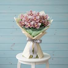 Букет цветов из:  Орхидеи и Розы в Заводоуковске