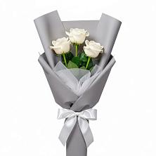 Букет 3 белые розы в Заводоуковске