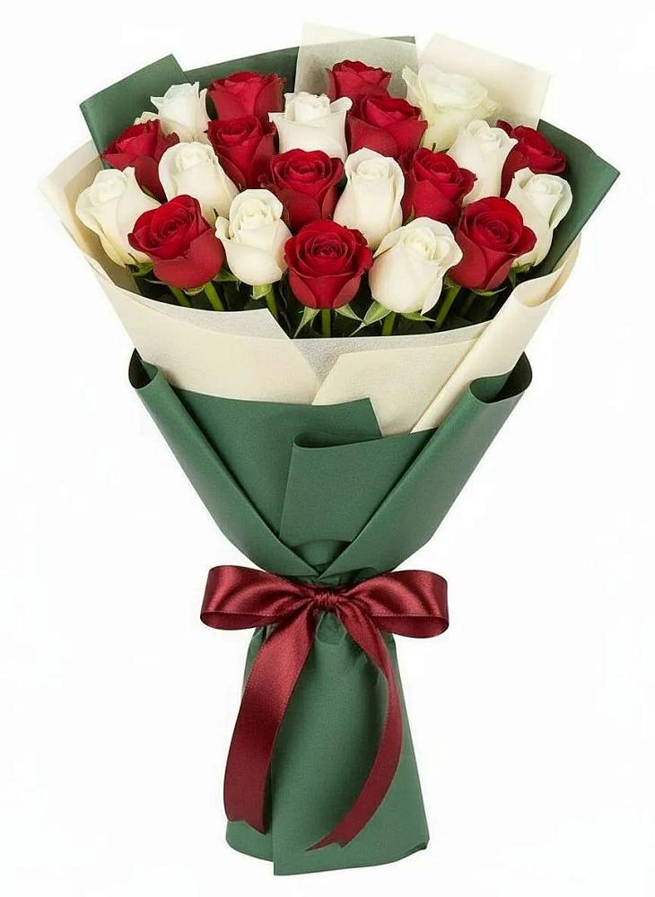 Букет Микс из красных и белых роз в Заводоуковске