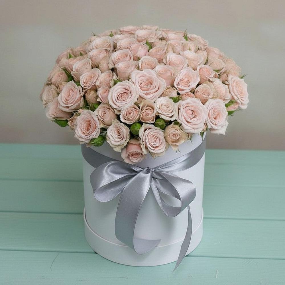 Цветочная композиция из Розы в шляпной коробке в Заводоуковске